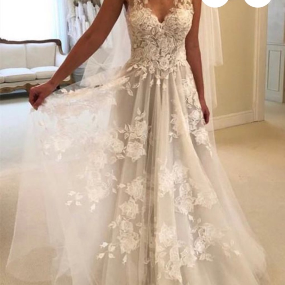 Wedding dress